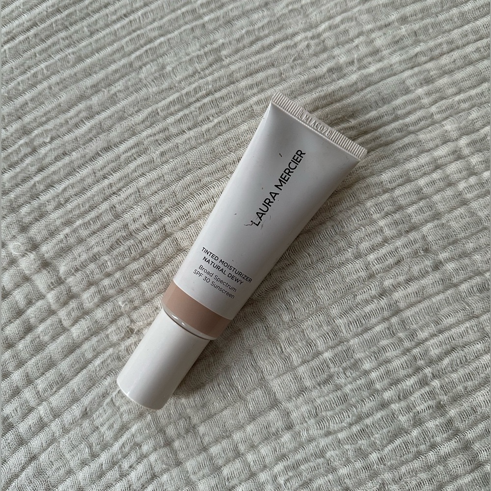 Laura Mercier Tinted Moisturizer Dewy 2C Oak